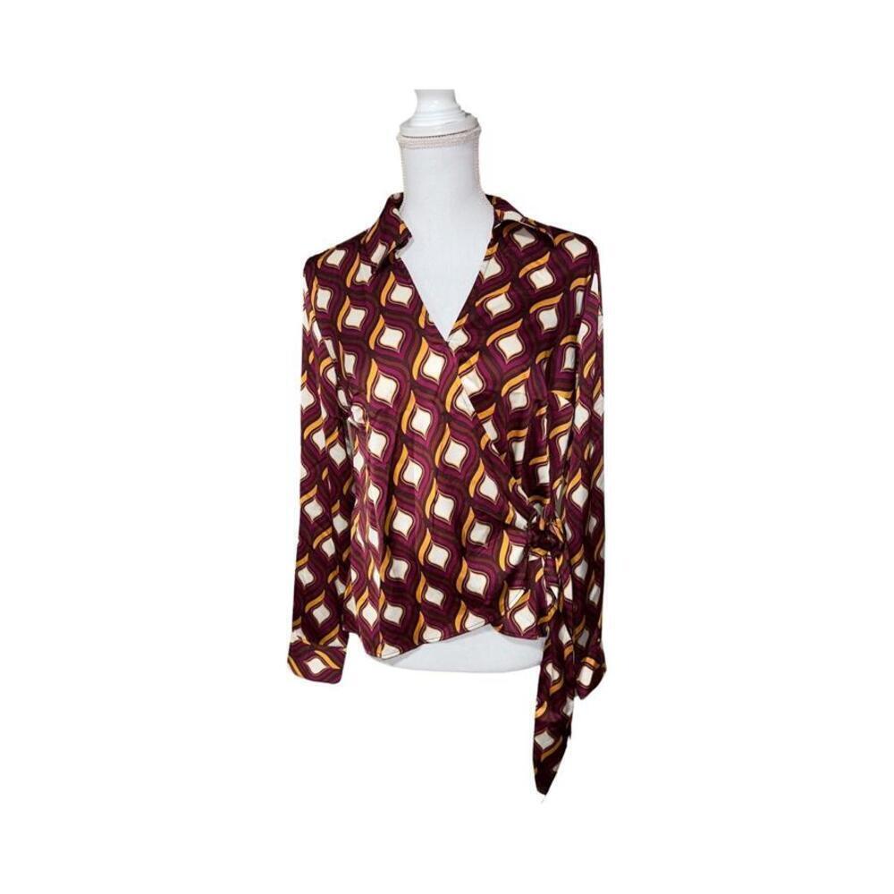 Cupcakes and Cashmere NWT Medium Multicolor Long Sleeve Blouse